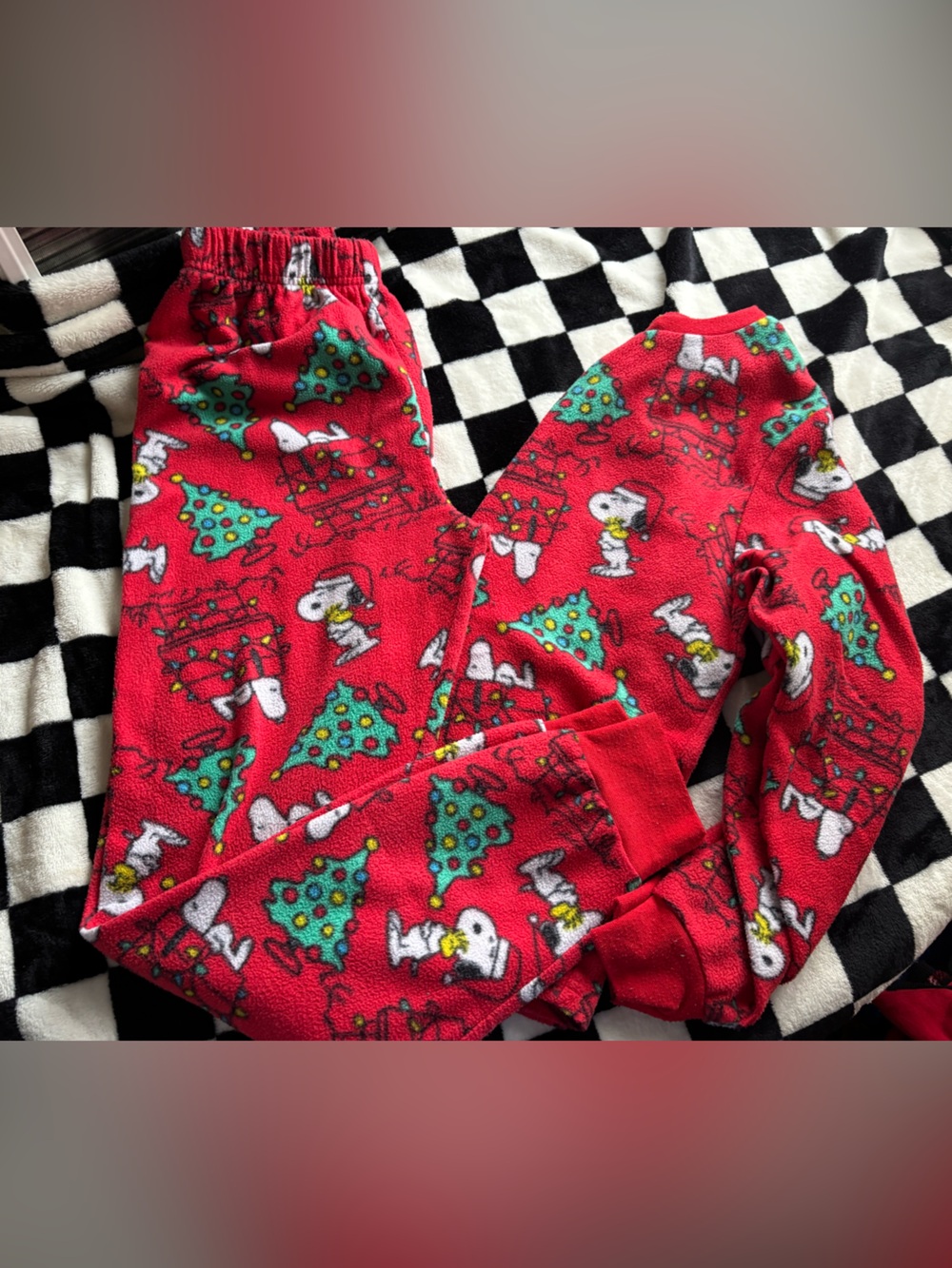 Boys 10/12 snoopy pjs